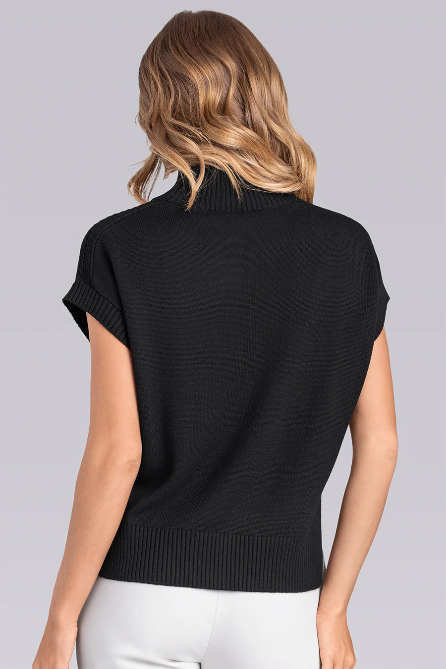 Charisma In Black - Image 4