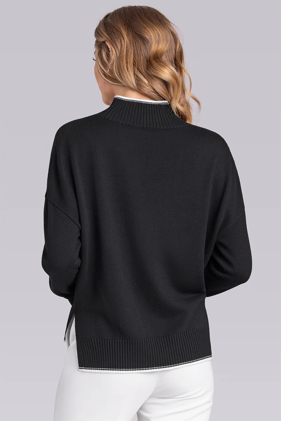 Savoir In Black - Image 4